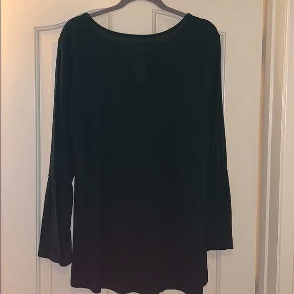 Hunter green ana bell sleeve tee - Picture 6 of 7